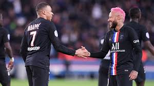 Today in football we do not know what will happen, leonardo responded when asked on psgtv whether a move for ronaldo the transfer window, we have to prepare for it and that's what we do. Fussball Transfer News Wechselt Lionel Messi Zu Cristiano Ronaldo Fussball News Sky Sport