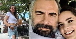 Ece hakim oynadığı diziler ile gönüllerde taht kuran ece hakim, son dönemde başarılı işlere imza atmıştır. Oyuncu Ece Hakim Kimdir