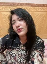 Eva Haris (@evaharis02)