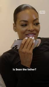 Carly Ely's Instagram, Twitter & Facebook