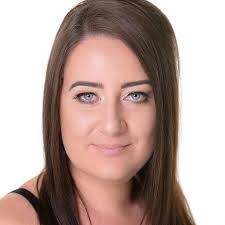 Becky Casey's Instagram, Twitter & Facebook