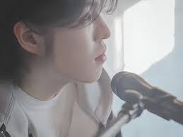 为李莎旻子《当花儿枯萎的时候》设计了单曲封面和宣传海报