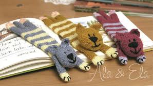 Whether you're a new cat parent or an experienced cat fanatic, you'll adore these cat knitting patterns. Cat Bookmark Crochet Bookmark Pattern Crochet Mermaid Crochet Bookmarks