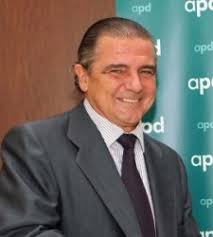 El consejero de Bankia Francisco Juan Ros vende la mitad de su  participación en el banco