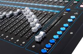 The features on this board have made my life. Test Allen Heath Qu 16 Chrome Digitalmischpult Amazona De