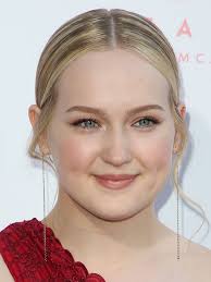 Emma Howard Pictures