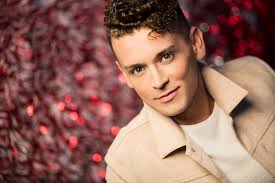 Exclusive Interview with Broadway Star Michael Longoria