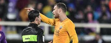 Similar players to edin džeko. Spuckattacke Im Italienischen Pokal Edin Dzeko Reisst Alle Regeln Ein Sport Tagesspiegel