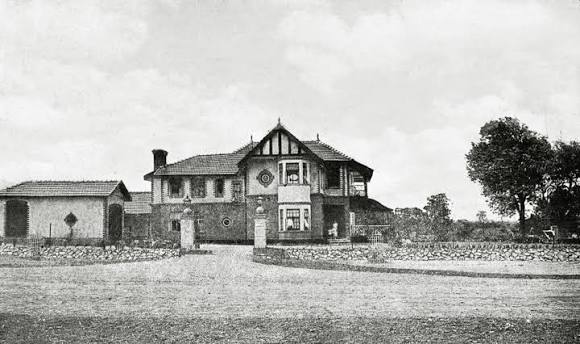 A small bungalow, Malabar Hill, Bombay— circa 1860-70s.
