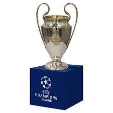 Uefa Champions League Trophy 45mm On Wooden Pedestal Champions League Trophy Champions League Bayern Munich