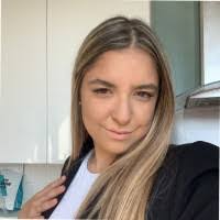 Lauren Everson's Instagram, Twitter & Facebook