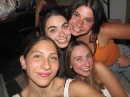 Roommate wanted in Chicago for August or September move