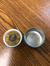 Retrouvez tout l'univers l'occitane chez nocibé. Does Lip Balm Count Beurre De Karite From L Occitane In Paris Love It So Much It S Completely Empty I Can T Get Anymore Without Asking Some Favours From Friends Overseas Panporn