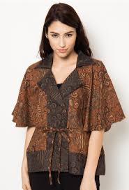 Baju batik couple adalah baju batik yang diperuntukan untuk dipakai secara berpasangan. Rekomendasi Model Baju Batik Modern Untuk Pesta Melantrophic