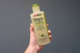 Aku nak buat review tentang satu produk seperti tajuk di atas, iaitu produk simple. Review Simple Kind To Skin Soothing Facial Toner Apakah Ampuh Berikan Kelembapan Pada Kulit Beauty Journal