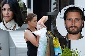 I just didn't grieve my parents correctly, the flip it like disick star tells kardashian in a new clip from keeping up. Scott Disick Kourtney Schmeisst Ihn Endgultig Aus Ihrem Leben Gala De