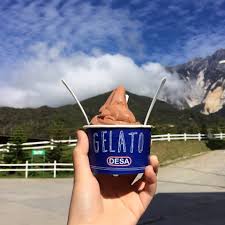 This hilltop dairy farm is reminiscent of the new zealand countryside. Gelato Desa Dairy Cattle Farm Kundasang Sabah Min Expatgo
