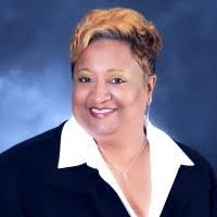 Laura Hildreth's Instagram, Twitter & Facebook