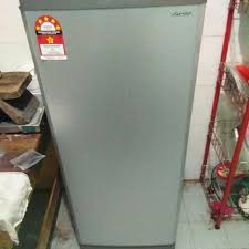Shop now for best peti sejuk online at lazada.com.my. Peti Ais Brand Sharp Ingin Dilepaskan Sbb Jual Nk Pindah Rumah Buka Harga Rm 850 Baru Gune 4 Bulan Condition 10 10 Kitchen Appliances On Carousell