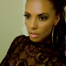 Dee Frost (@Frostchild)