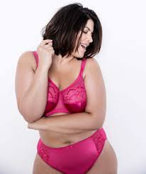 Spanx is more than just shapewear to hide your tummy bulge, they make comfy bras too! Professional Bra Fitting Small Full Busted Bras Belle Lacet