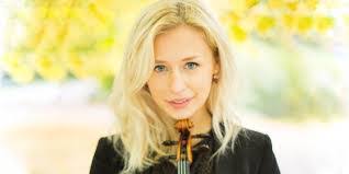 Rosa Hartley's Instagram, Twitter & Facebook