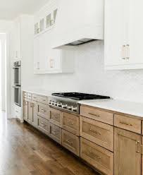 Kitchens Of Instagram On Instagram Loving The Contrast Of The Natural Wood And White In This Design From M Kitchen Design Kitchen Renovation Home Remodeling