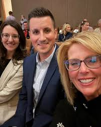 Help us 🎉 congratulate North Elementary Principal Dr. Zeb Wallace for  being one of the Springfield Business Journal's 40 Under 40! We are so  thankful to have him part of the Ozark