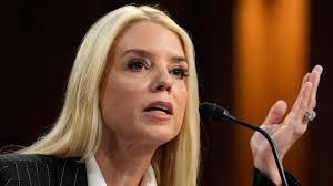 Sen. Mike Lee believes Pam Bondi, President-elect Donald Trump's choice to  become the next attorney general, will be confirmed to take the job.  kslnewsradio.com/utah/utah-senator-pam-bondi-will-be-confirmed-as-attorney-general/2171969  📸 J. Scott ...