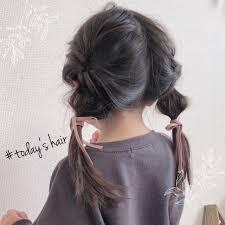娘ヘアアレンジ くるりんぱその下はゴムで縛ってから間を開ける