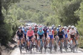 Segundo día de montaña en el que las pocas diferencias entre los hombres. Wu3f8yt5ajia3m