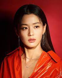 배우 전지현(39)씨의 남편인 최준혁 알파자산운용 대표가 회사 최대주주에 올랐다. ì „ì§€í˜„ ë‚˜ë¬´ìœ„í‚¤