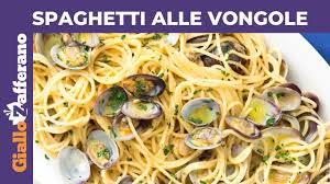 Per preparare gli spaghetti alle vongole, cominciate dalla pulizia. Spaghetti Alle Vongole Pronti In 20 Minuti Youtube