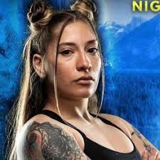 Lexi Hills vs. Alicia Lucero, Rise of the Prospects