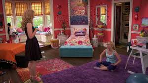 Pin By Julianne Alphin On Liv And Maddie In 2020 Liv And Maddie Liv Maddie