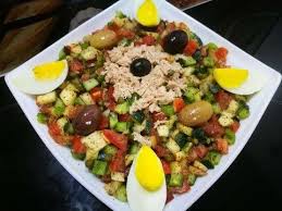 سلاطة تونسية صحية وبنينة Salade Tunisienne Youtube Salad Cobb Salad Food