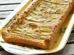 Tarte Feuilletee Rhubarbe Amandes Et Miel Tea Time Gourmand Tarte Feuilletee Alimentation Rhubarbe