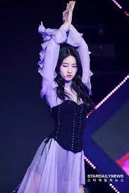 Sihyeon Sbs Inkigayo Everglow Elegant Girl Kpop Outfits Stage Outfits