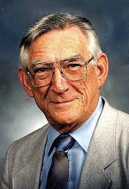 Dick Boyd, Omaha Community Playhouse's unlikely Scrooge, dies at age 98