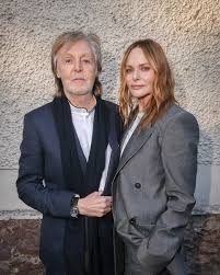 Fabulous Paris fashion show by my lovely daughter @stellamccartney. She's a  clever girl. And ALL clothes sustainable !! Congrats Stell X 📷 Dave Benett  and BFA