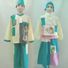 Dipadukan dengan jilbab yang warnanya senada dengan baju. Jual Seragam Muslim Anak Macam Macam Seragam Tpa Dan Ngaji Merah Kota Surabaya Amanahberkah Tokopedia