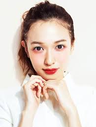 男子に大事にされる イガリメイクでスイート色っぽ顔に 河津美咲 beauty news voce ヴォーチェ 美容雑誌 voce 公式サイト 日本のメイク 日本のメイクアップ メイクタイプ