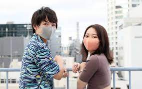 母親には「彼氏とビジネスやってる」と説明 月収1000万超、20代のカップルが“アダルト動画配信”を始めたわけ | 文春オンライン