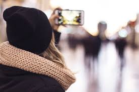 Resultado de imaxes para diversion mujeres campo hierba