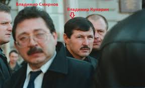 Шестикрылый серафим Путин вешает на грудь Пушкину звезду Героя  Социалистического труда".