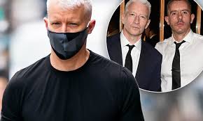 Anderson cooper has officially split from his longtime boyfriend, benjamin maisani. Anderson Cooper Reunited With Ex Benjamin Maisani Before Son S Birth Daily Mail Online