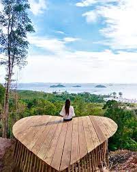 Yang menarik di tempat ini adalah banyaknya spot foto dengan berbagai pemandangan di sana. 15 Destinasi Wisata Di Batam Yang Keren Dan Wajib Dikunjungi