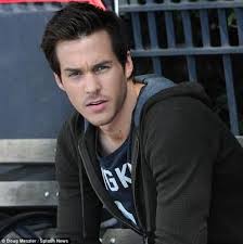 Chris Wood Who Plays Weaver On The Carrie Diaries Super Adorable Chris Wood The Carrie Diaries Christopher Wood