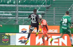 Und das sowas von zurecht! Umfrage Ist Die Rote Karte Gegen Kelvin Yeboah Gerechtfertigt Sky Sport Austria