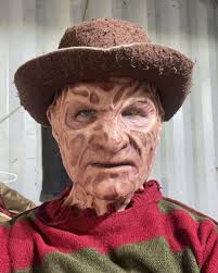 all smiles until I remembered I worked in the haunted house ☺️